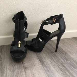 Jessica Simpson high heeled shoes